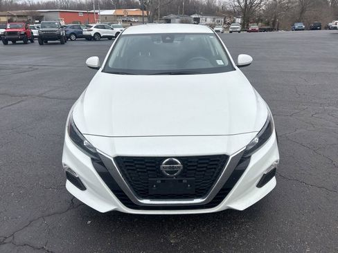 Used 2022 Nissan Altima 2.5 S image 2