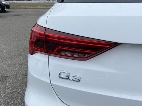 Certified 2025 Audi Q3 2.0T Premium w/ Convenience Package image 32