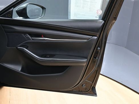 Used 2025 MAZDA MAZDA3 s FWD image 35