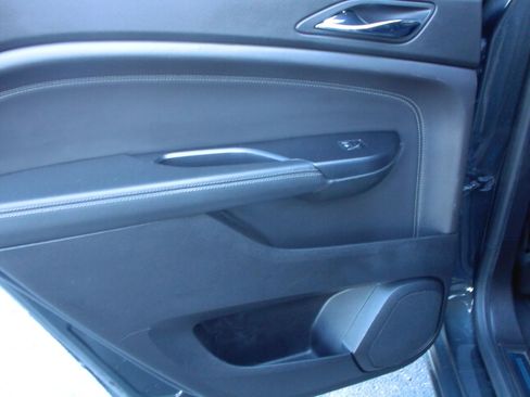 Used 2016 Cadillac SRX Performance w/ Midnight Edition Package FWD image 19