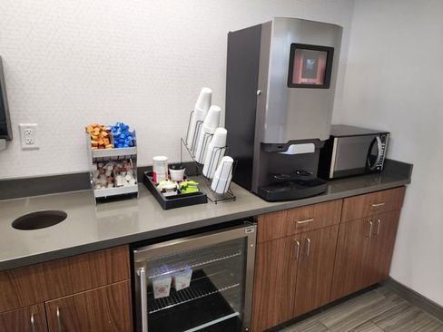 Used 2024 Toyota Prius Prime FWD image 26