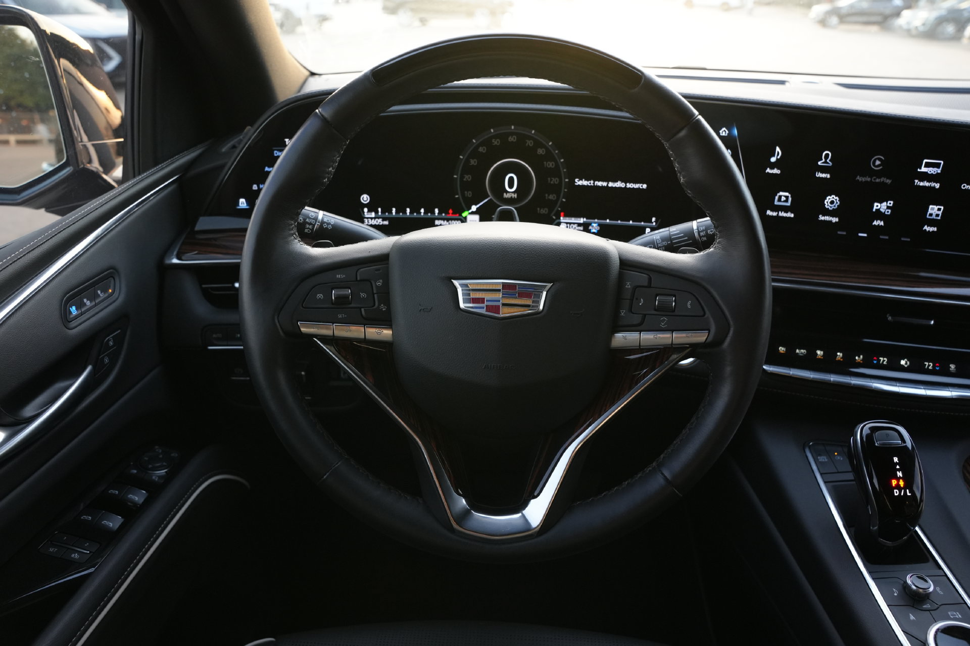 Used 2024 Cadillac Escalade ESV Premium Luxury w/ Performance Package AWD/4WD image 11