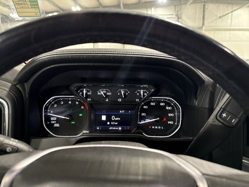 Used 2020 GMC Sierra 1500 SLT w/ SLT Premium Plus Package AWD/4WD image 9