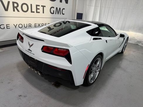 Used 2019 Chevrolet Corvette Stingray Coupe w/ Battery Protection Package RWD image 19