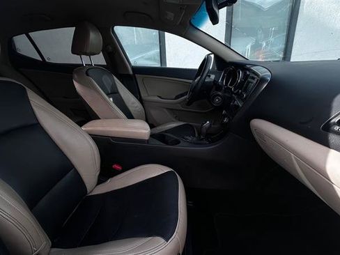 Used 2013 Kia Optima LX w/ Convenience Plus Pkg image 14