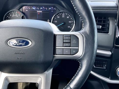 Used 2024 Ford Expedition Max XLT image 25