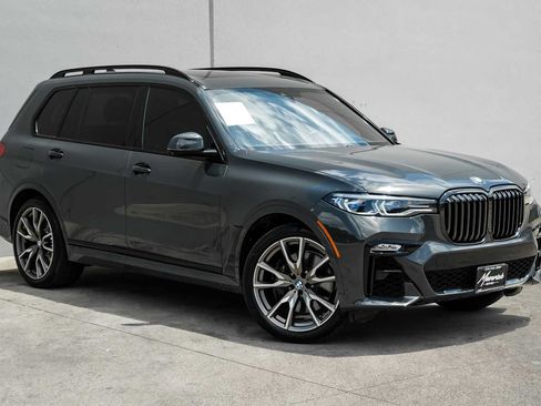 Used 2022 BMW X7 M50i w/ Executive Package AWD/4WD image 6