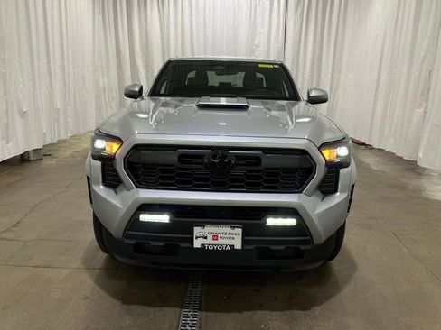 New 2026 Toyota Tacoma TRD Sport AWD/4WD image 8