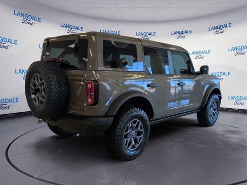 New 2025 Ford Bronco Badlands image 3