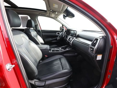 Used 2021 Kia Sorento EX FWD image 22