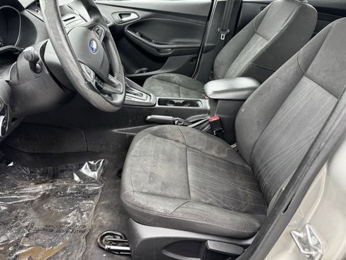 Used 2015 Ford Focus SE image 5