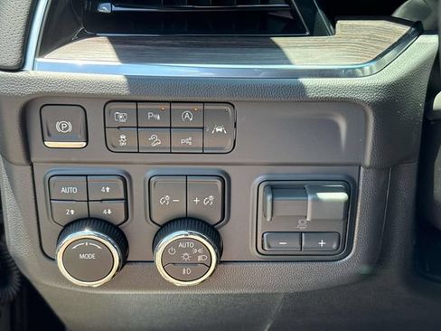 New 2026 Chevrolet Tahoe Premier w/ Sun And Tow Package AWD/4WD image 28