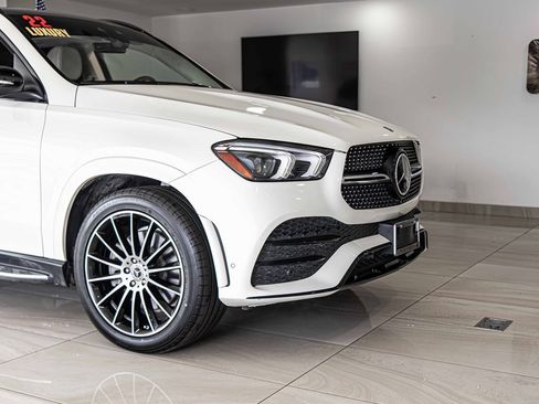 Used 2022 Mercedes-Benz GLE 450 4MATIC w/ Revised AMG Line Exterior image 3
