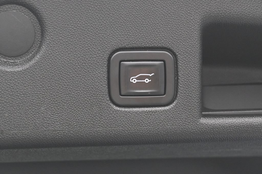 Used 2022 Chevrolet Equinox LT AWD/4WD image 32