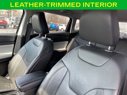 Used 2022 Jeep Compass Limited image 16