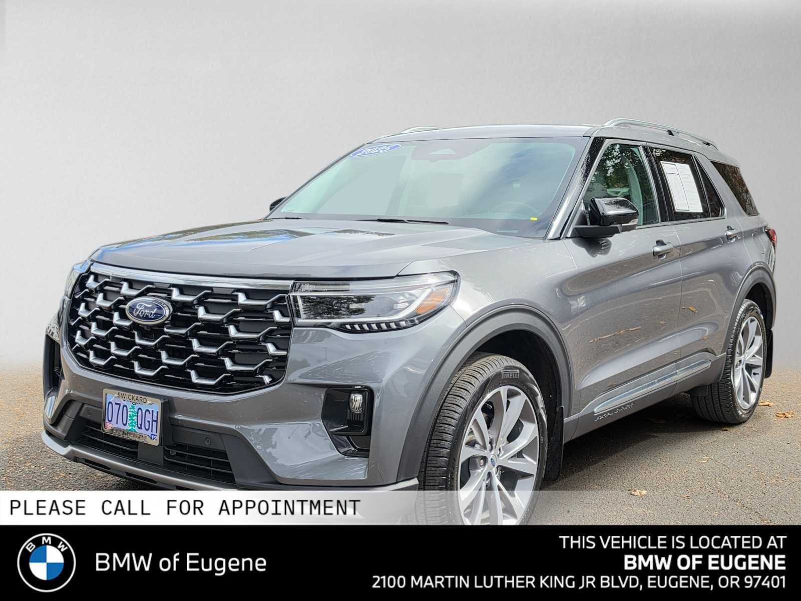 Used 2025 Ford Explorer Platinum w/ Ultimate Package AWD/4WD image 7
