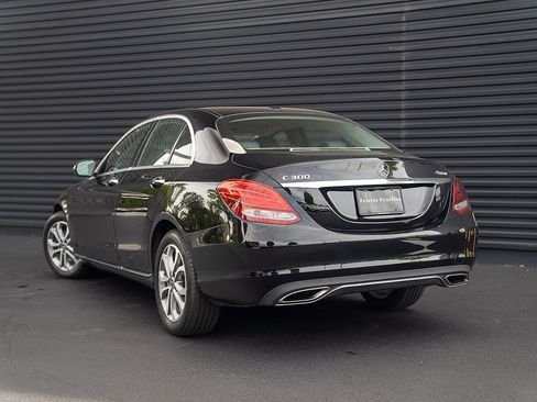 Used 2017 Mercedes-Benz C 300 4MATIC Sedan image 3