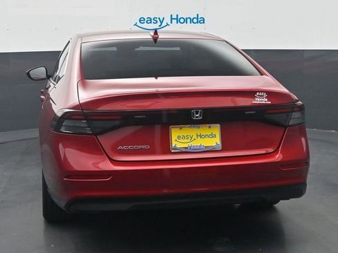Used 2023 Honda Accord EX image 6