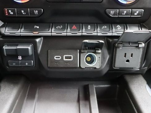 Used 2023 GMC Sierra 3500 AT4 w/ AT4 Preferred Package image 11