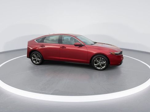 Certified 2023 Honda Accord EX image 17