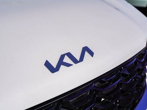 New 2026 Kia Sorento LX image 12