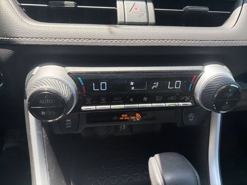Used 2023 Toyota RAV4 XLE w/ Convenience Package FWD image 12