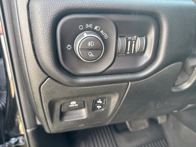 Used 2019 RAM 1500 Big Horn AWD/4WD image 19