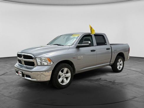 Used 2023 RAM 1500 Classic SLT AWD/4WD image 4