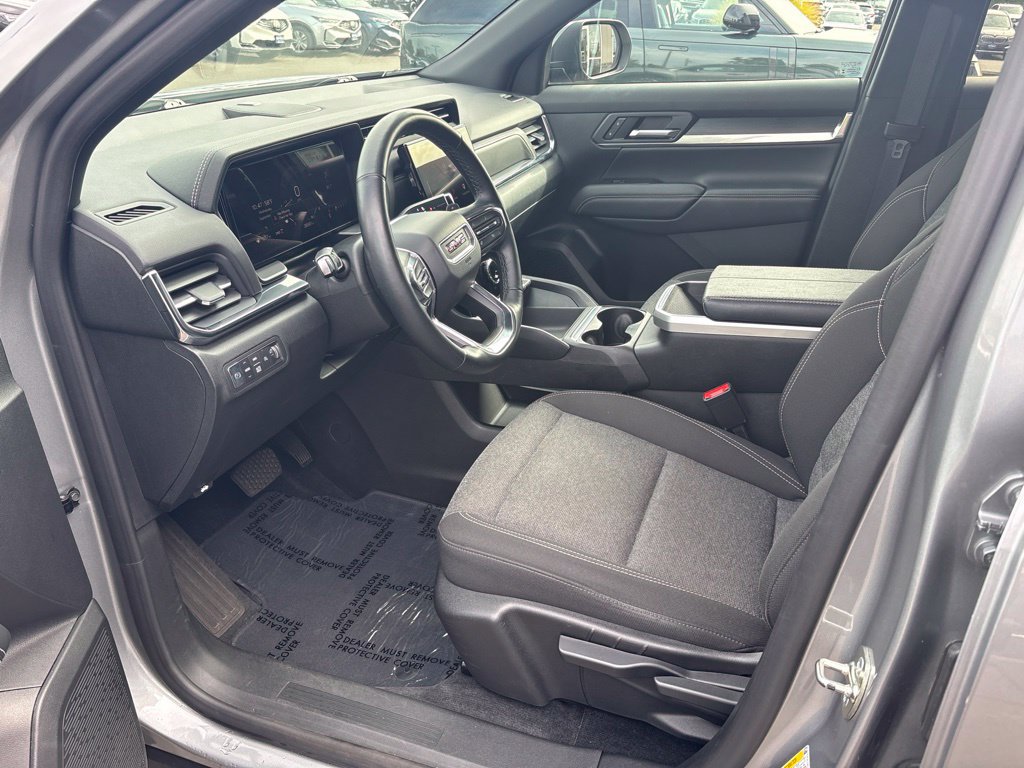 Used 2025 GMC Terrain Elevation AWD/4WD image 13