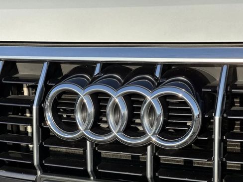 Used 2021 Audi Q3 2.0T Premium w/ Convenience Package image 10