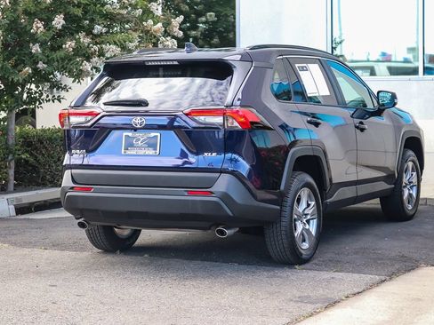 Used 2024 Toyota RAV4 XLE FWD image 6