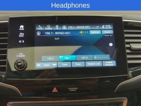 Used 2022 Honda Pilot Touring image 15