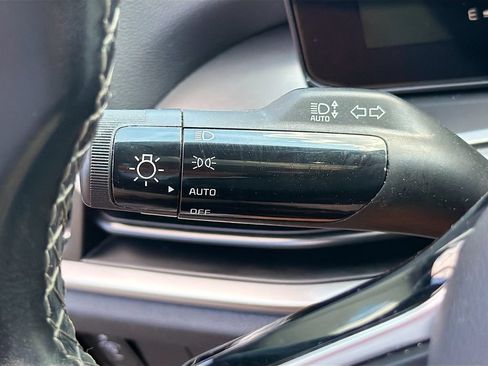 Used 2024 Kia Sorento S w/ Panoramic Sunroof Package FWD image 22