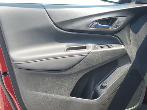 Used 2022 Chevrolet Equinox RS w/ Infotainment Package AWD/4WD image 24