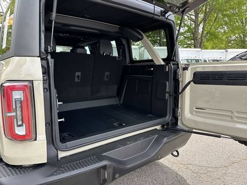 Used 2025 Ford Bronco Badlands AWD/4WD image 18