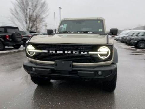 New 2025 Ford Bronco Outer Banks w/ Black Appearance Package image 7