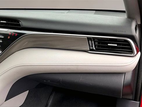 Used 2020 Toyota Camry XSE image 22