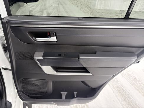 Certified 2025 Toyota Sequoia Platinum image 20