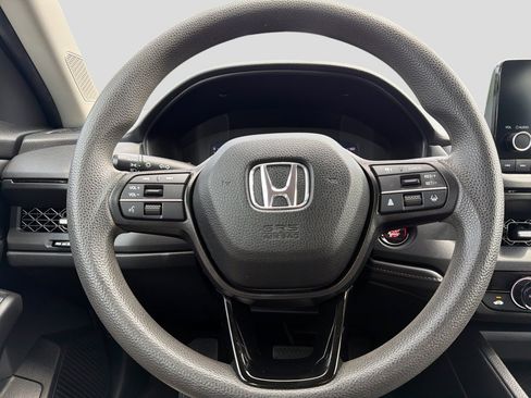 Used 2023 Honda Accord EX image 19