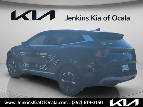 New 2026 Kia Sportage LX w/ LX Convenience Package FWD image 5