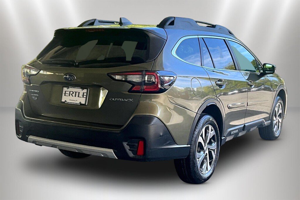Used 2022 Subaru Outback Limited AWD/4WD image 5