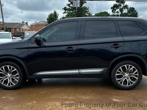 Used 2016 Mitsubishi Outlander SE AWD/4WD image 11