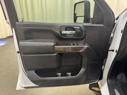 Used 2020 Chevrolet Silverado 2500 LT w/ Z71 Off-Road Package AWD/4WD image 15