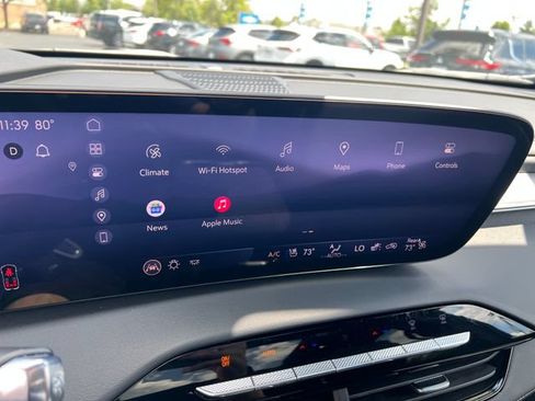 Certified 2025 Buick Enclave Avenir w/ Super Cruise Package FWD image 18