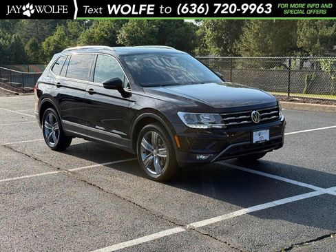 Used 2020 Volkswagen Tiguan SEL w/ Tiguan Three-Row MDO Package image 1