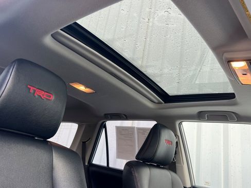 Used 2019 Toyota 4Runner TRD Off-Road Premium image 14