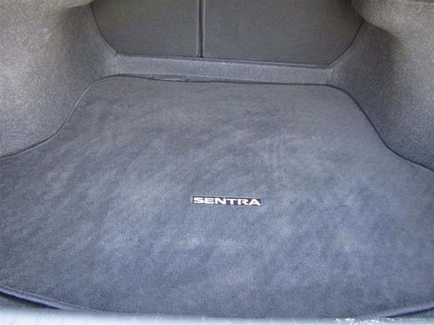 Used 2024 Nissan Sentra S image 31