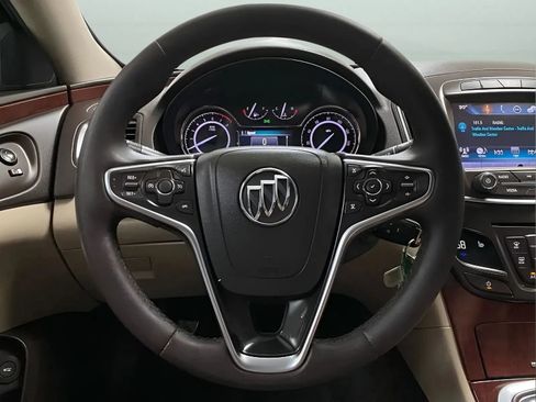 Used 2016 Buick Regal FWD image 18