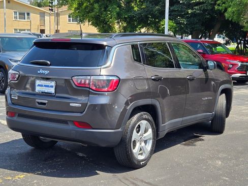 Used 2020 Jeep Compass Latitude w/ Cold Weather Group image 11
