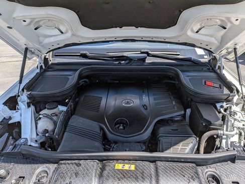 Used 2021 Mercedes-Benz GLS 450 4MATIC image 35